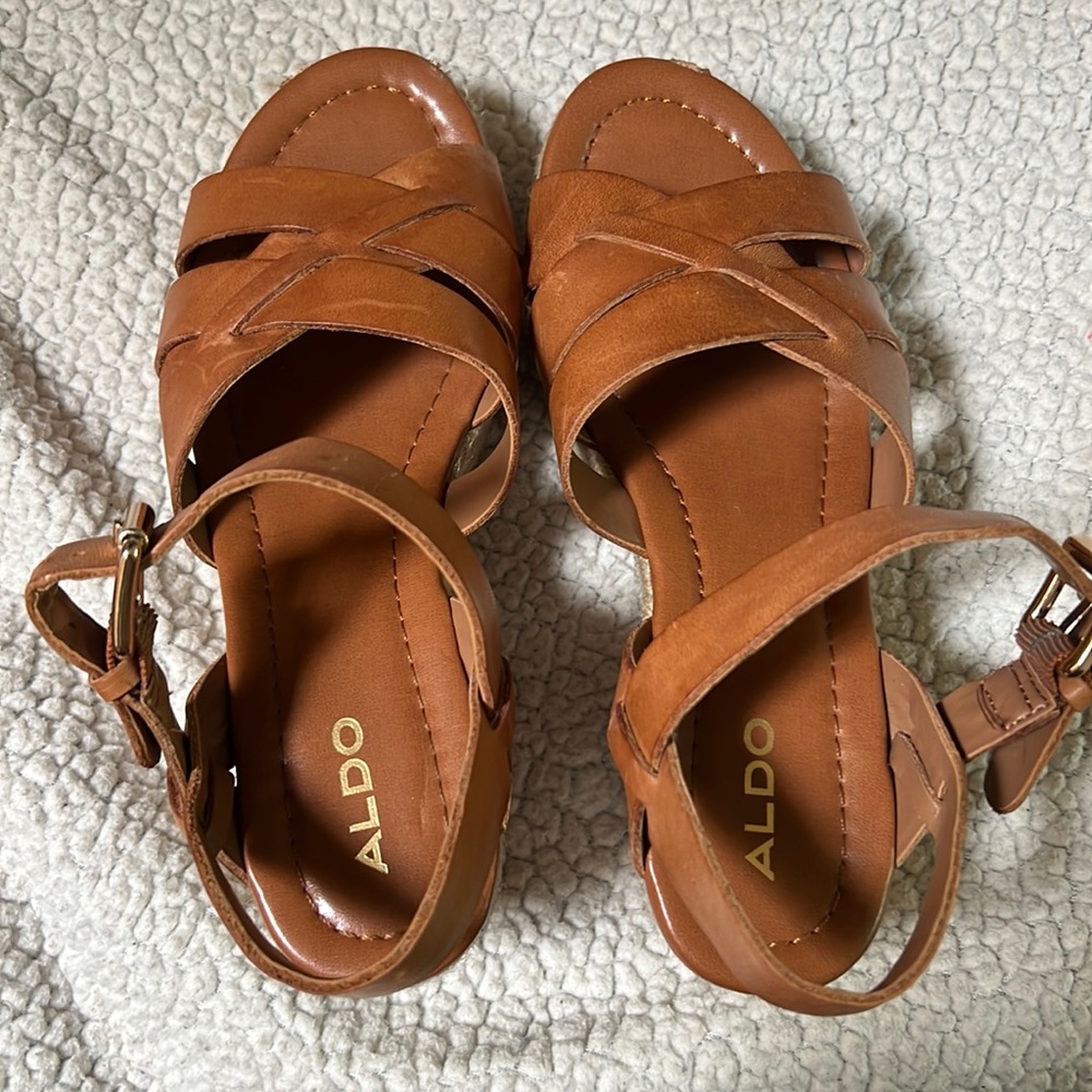 ALDO WEDGES